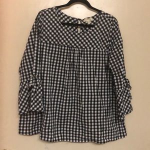 Black and white cute shirt